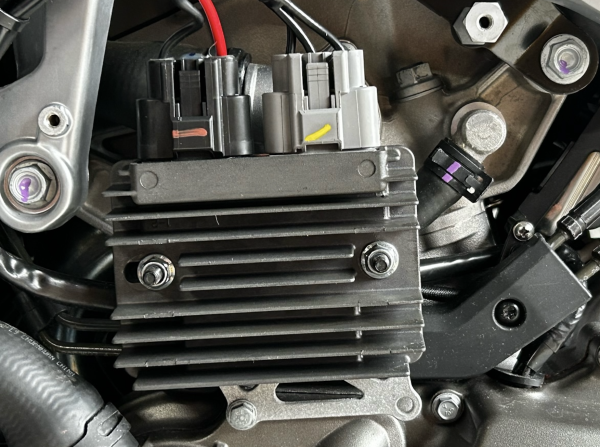 Holder alternator regulator